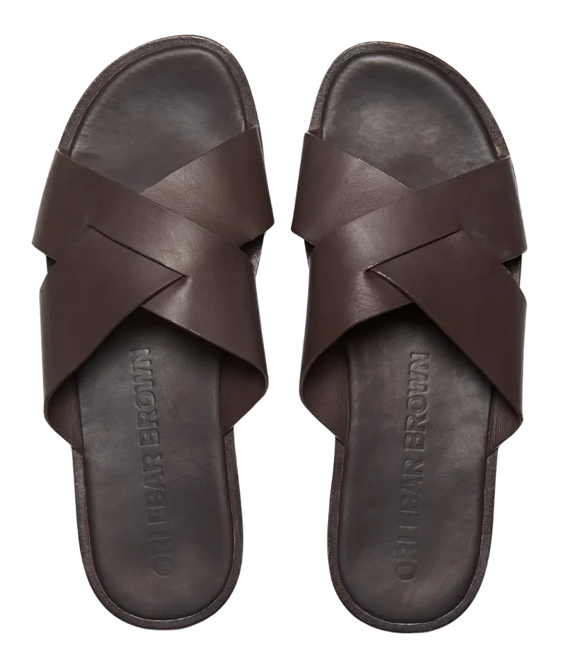 Muro Flat in Brown